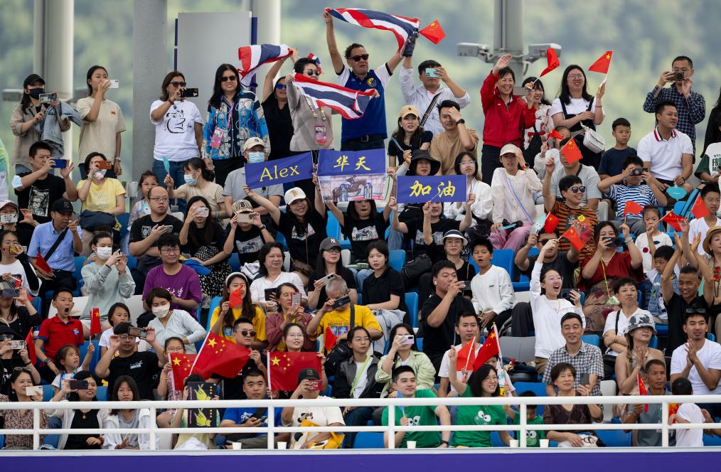 历史突破！中国队获马术三项赛团体、个人金牌