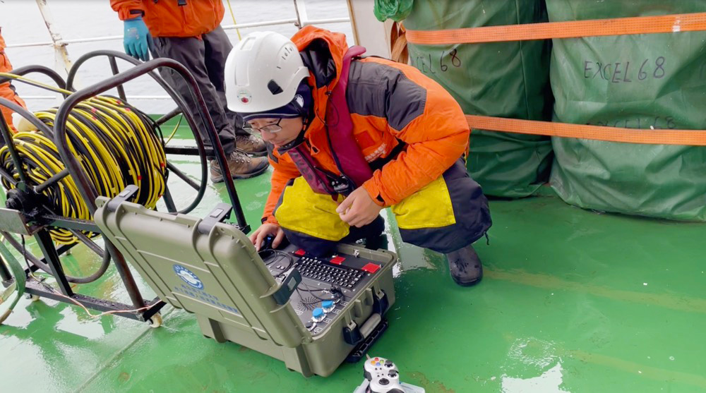 哈工程“星海1000”号极地自主式水下航行器探幽北极