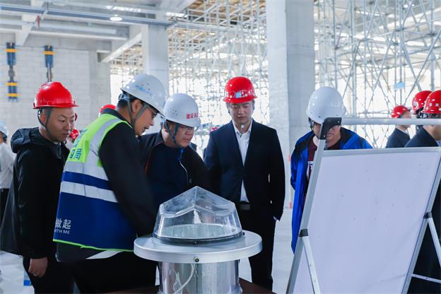 乌鲁木齐：这个建筑工地应用新科技被“围观”
