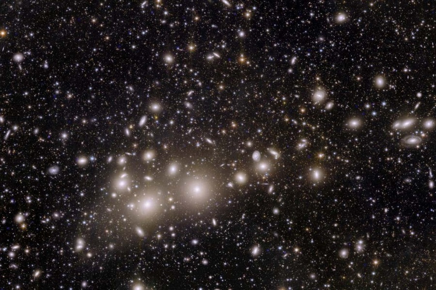 欧几里德望远镜发布首批宇宙全彩图，有助揭开暗能量与暗物质的神秘面纱