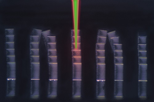 新激光装置用超快脉冲探测超材料